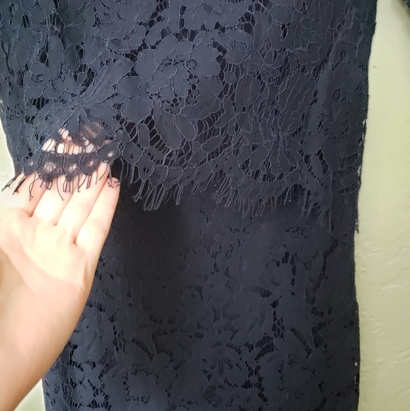 Lace Detail Overlay Midi Scallop Dress - Picture 6 of 11